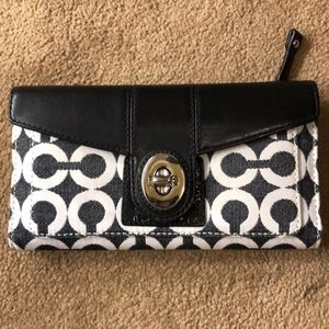 Coach Peyton Wallet